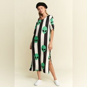 NWT SPACE FRIENDS ALIEN PRINT STRIPED MIDI DRESS, VARIOUS SIZES